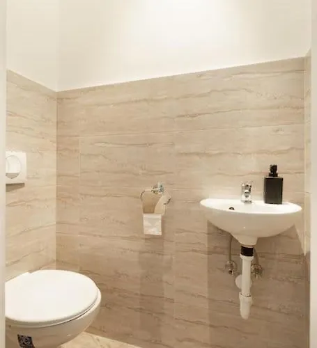 Appartamento Elegant Downtown At Király 39 Budapest