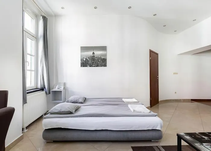 Lejlighed Elegant Downtown At Kiraly 39 Budapest