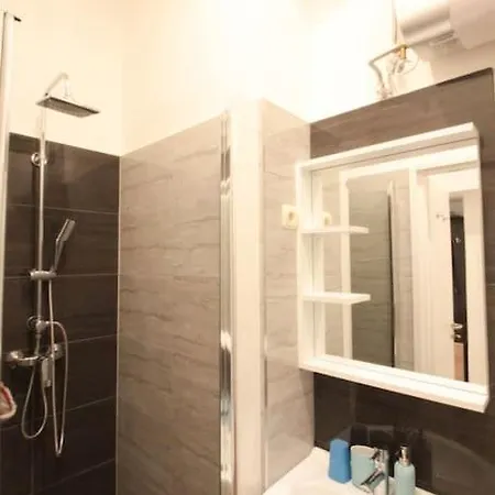 Elegant Downtown At Kiraly 39 Lägenhet *